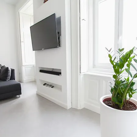 Grand Loft Design Apartment